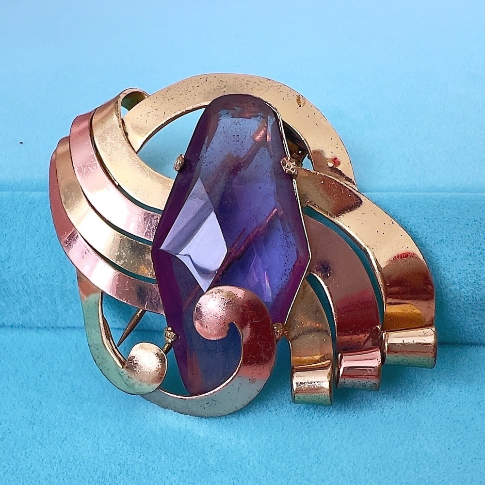 Coro Dress Clip Yellow Rose Gold Plated Purple Faceted Lucite Art Deco Vintage
